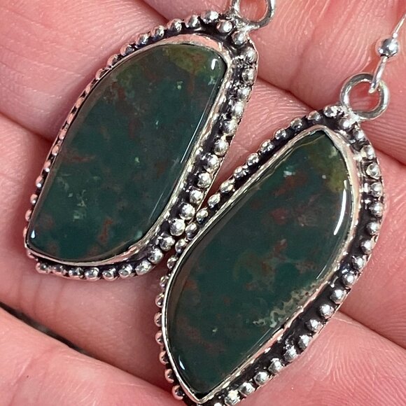 Bloodstone Heliotrope Earrings Crystal Stone Jewelry - Picture 1 of 6
